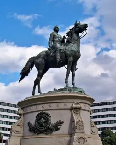 George Henry Thomas Memorial equestrian statue of a bearded man in military uniform on a stone pedestal.