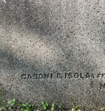 Carved inscription on the granite base of the Seventh Regiment Memorial reading \