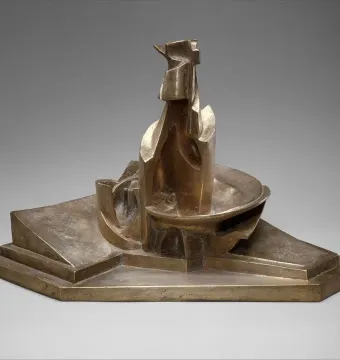 Development of a Bottle in Space, an abstract bronze sculpture with a fragmented central form set inside a bowl-like element on a stepped base.