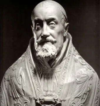 Marble bust of Pope Gregory XV with a bearded face and ornate clerical robes.