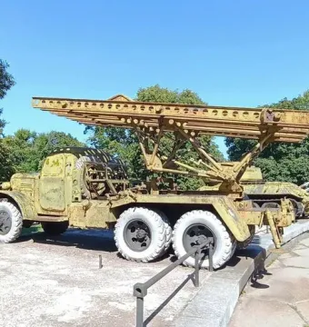 BM-13 rocket launcher displayed outdoors near the Battle of the Dnieper Diorama.