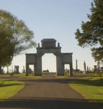 Confederate Memorial Gateway stone arches at the entrance to a cemetery