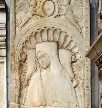 Tomb of Giovanni Crivelli with a low-relief robed figure beneath a scalloped arch, flanked by winged figures and a Latin inscription.