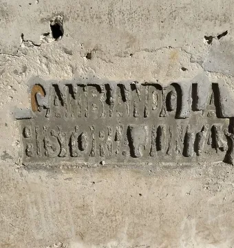 Raised letters on the Antimonumenta read \