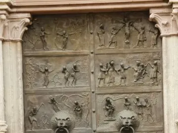 Bernward Doors bronze double door covered with relief panels and lion-head knockers