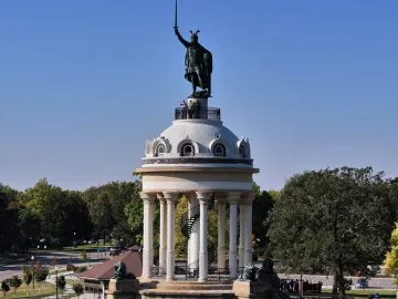 Hermann Heights Monument with a towering statue of Arminius holding a sword aloft above a white-domed pavilion