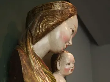Krużlowa Madonna with a child, wearing a golden crown and robe