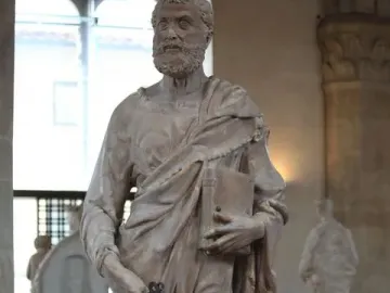 Saint Peter marble statue holding a book and keys