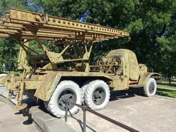 BM-13 rocket launcher displayed outdoors near the Battle of the Dnieper Diorama.