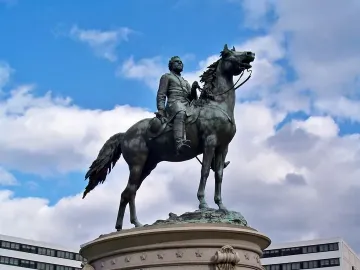 George Henry Thomas Memorial equestrian statue of a bearded man in military uniform on a stone pedestal.