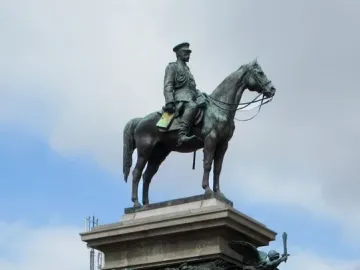 The Tsar Liberator Monument shows a green-patinated bronze equestrian statue on a tall stone pedestal with battle reliefs.
