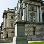 Titanic Memorial statue in front of Belfast City Hall